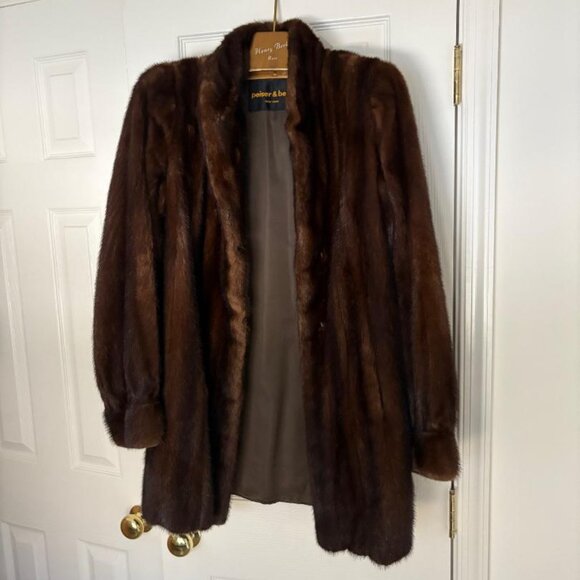 Designer Peiser and Berk Hip Length Lunaraine Mink Fur Coat - Picture 4 of 4